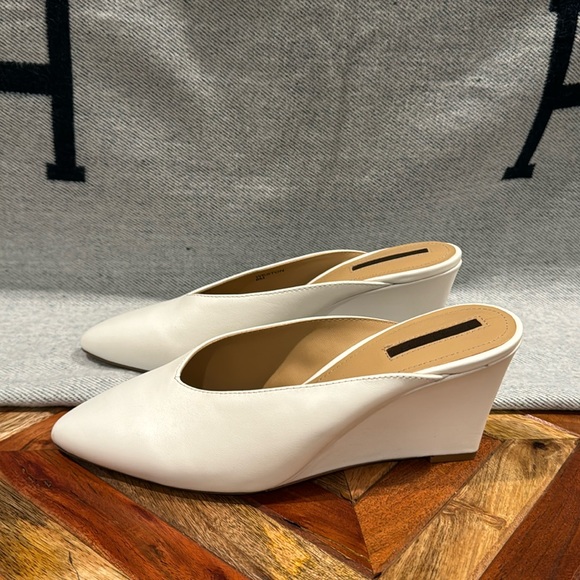 Tahari Shoes - Tahari Weston White Leather Mule - Size 8M